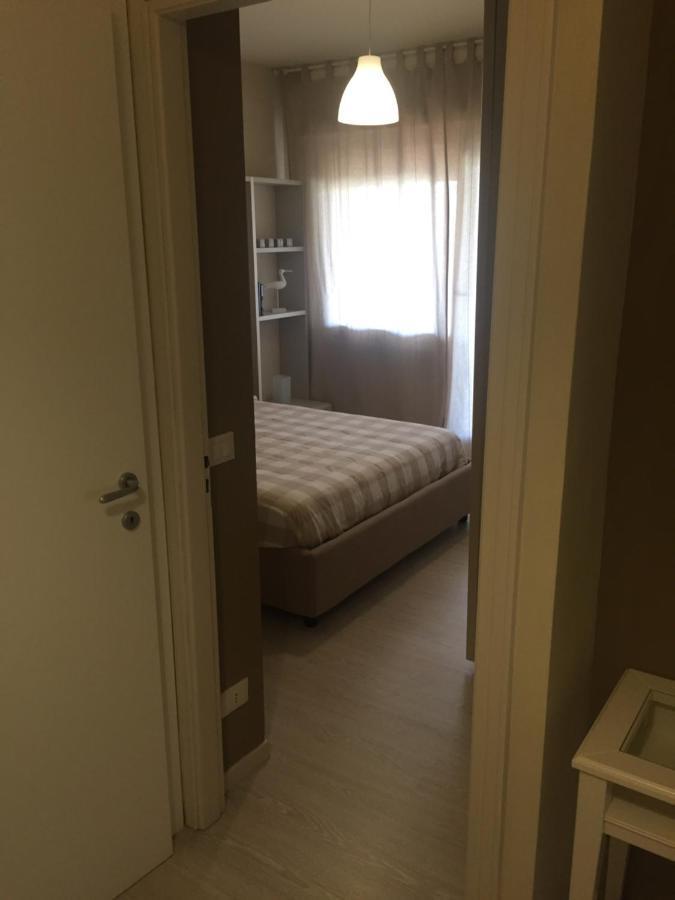 A Due Passi Dal Mare Apartment Валекрозия Екстериор снимка