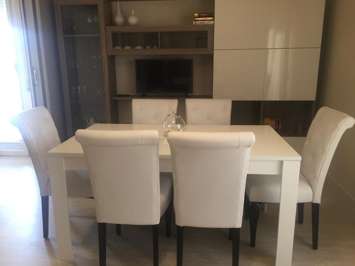 A Due Passi Dal Mare Apartment Валекрозия Екстериор снимка